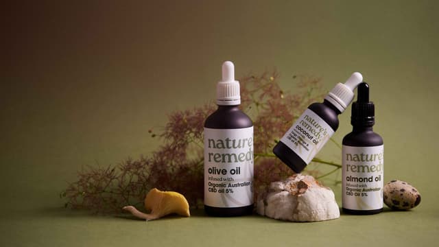 CBD in Coconut Oil Infused with Tangy Orange 5% - 251030_SHOT_2496-scaled